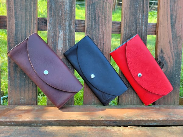 The Stella Clutch
